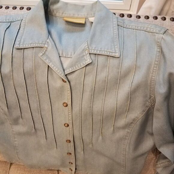 Denim jacket - Picture 3 of 5